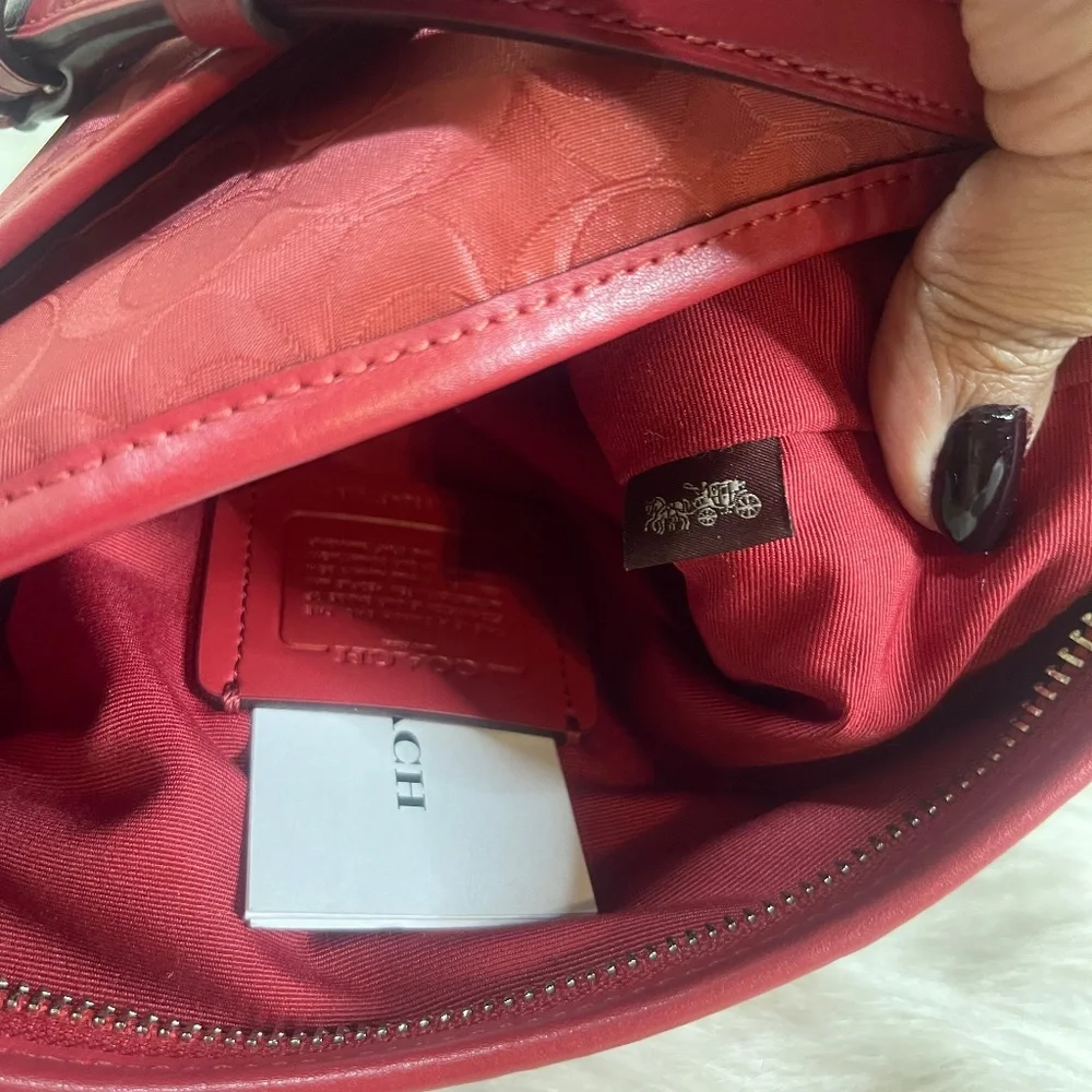 Coach NWOT F73187 Signature Nylon Zip File Crossbody Shoulder Handbag True Red - Picture 5 of 6